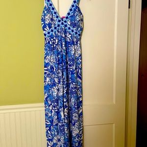 Lilly Pulitzer “Serena” V-neck maxi-dress; Size 0 (similar to Size 4)